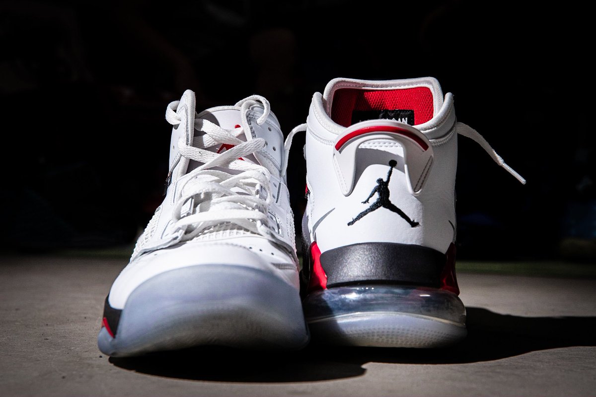 HARUKI_0o0's tweet photo. NIKE JORDAN MARS 270
#nike #Jordan #jordanmars
#kicks #basketball
#basketballshoes
#BASKETBALLPHOTOGRAPHER
#hrk_0o0 https://t.co/caR7hvXLHr