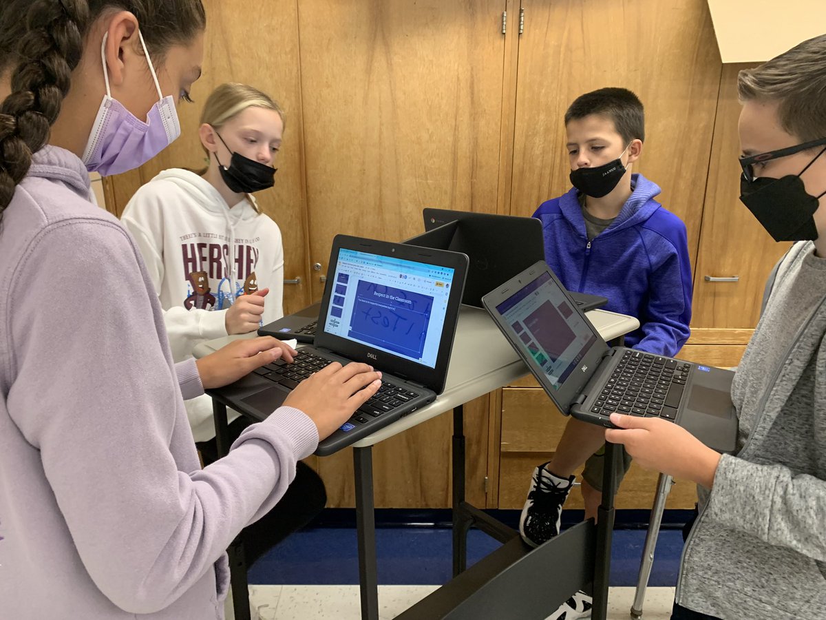 teachmathMsN's tweet image. What does respect mean to you? Great collaborations this week during our Wellness Wednesday! These kids are so creative! @CTBMsHarms @CTB_TSmith @FTSBrethauer @FT_Schools @CuratoloLeah