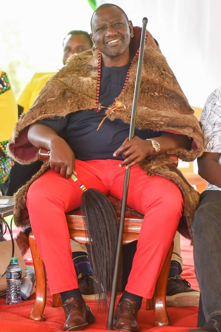 _kiarie_'s tweet photo. THE BOSS. 

Chief Hustler. https://t.co/kWIkPHxxuD