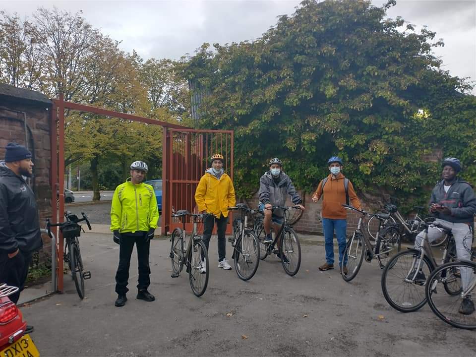 cycleoflife8's tweet photo. Helping newly arrived get confident on British roads with @AsylumLink #cycleconfidence #Liverpool #asylum https://t.co/bXsJ0bFElT