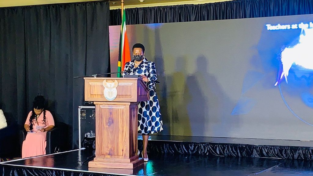 ReginahMhaule's tweet photo. Join us for the 21st National Teaching Awards, a celebration of top performing educators in the sector. It is an honour to be joined by the President @CyrilRamaphosa @PresidencyZA @DBE_SA @GovernmentZA @DBE_NTA #NationalTeachingAwards 🏆🥇

Event link: https://t.co/bYbOIjBCZH https://t.co/W8QkoEcZak