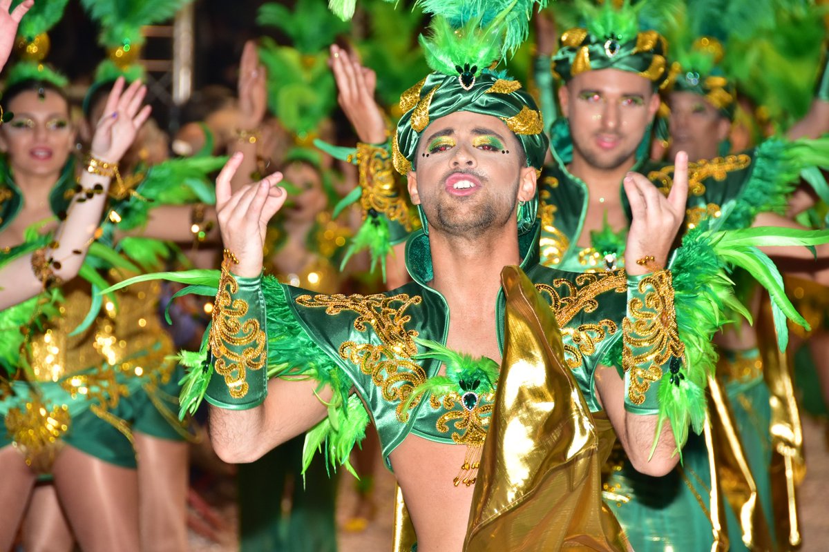 AjSitges's tweet image. #Sitges recuperarà el Carnaval al carrer.

La Comissió de @SitgesCarnaval  i l’Ajuntament treballen per oferir uns circuits de les rues de diumenge i dimarts segurs per a participants i públic.

👉sitges.cat/serveis/festes…
#CarnavalSitges22