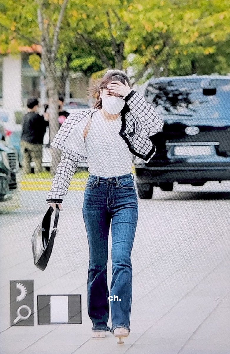 채채💙 tweet media