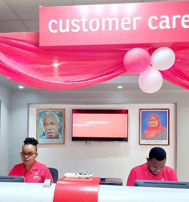 airtel_tanzania's tweet image. Wafanyakazi kitengo cha huduma kwa mteja wakiwa tayari kabisa kukuhudumia. 
Heri ya Wiki ya huduma kwa mteja. Karibu sana katika maduka yetu yaliyoenea kote nchini. 
#HappyCustomerServiceWeek
#CSWeek21
#ThePowerOfService
#Airtel