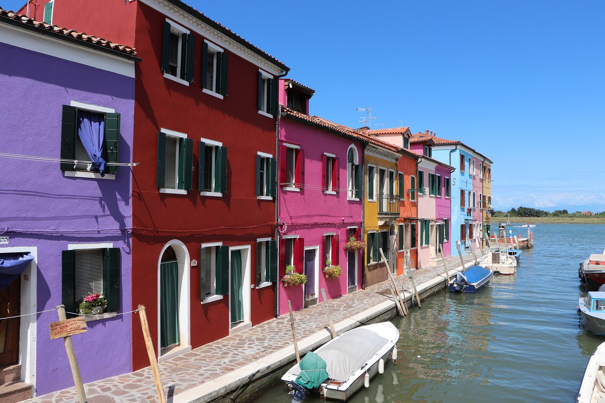 GuiasTravel's tweet photo. #Excursión desde #Venecia a las islas de #Murano y #Burano incluyendo una fábrica de #vidriosoplado y las tiendas de encaje.
👉 https://t.co/JCgPvRMWsf
#guiastravel #tours #visitasguiadas #excursiones #turismo #viajar #lagunaveneciana #Véneto #turismo #viajar #Italia #venezia https://t.co/OKl2U9ZC8L
