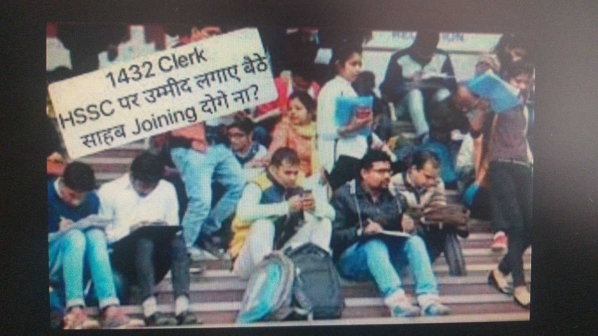 milanstudio2021's tweet photo. @HSSCorg_in @mlkhattar @cmohry 
@PhogatGajender @BhopalSinghHssc @bhupeshwardayal 
हरियाणा सरकार मनोहर लाल खट्टर साहब से जॉइनिंग के उम्मीद लगा कर बैठे हुए 1432 क्लर्क वेटिंग अभ्यार्थी
#hssc_clerk_waiting_joining https://t.co/d4B5hEXldm