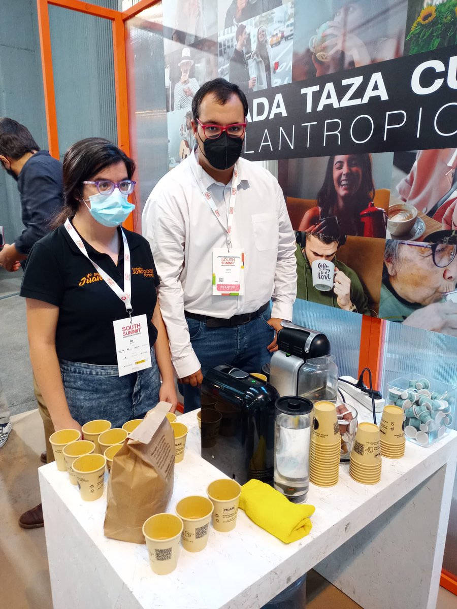 Filantropico_es's tweet photo. Segundo día de #SouthSummit2021 y aquí seguimos con los amigos de @FundacionJuan23 para daros a conocer nuestro café con valores
#CadaTazaCuenta https://t.co/FYI5O7YcOl