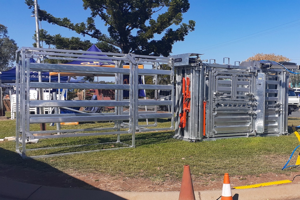 Brahman Week is going off at @CQLXGracemere 🐂 Our specialists Chris and Mark are there along with our HD2000 auto crush and some other goodies for you to get hands on with 🙌 If you're in Rocky this week make sure you pop in and say hi 👋