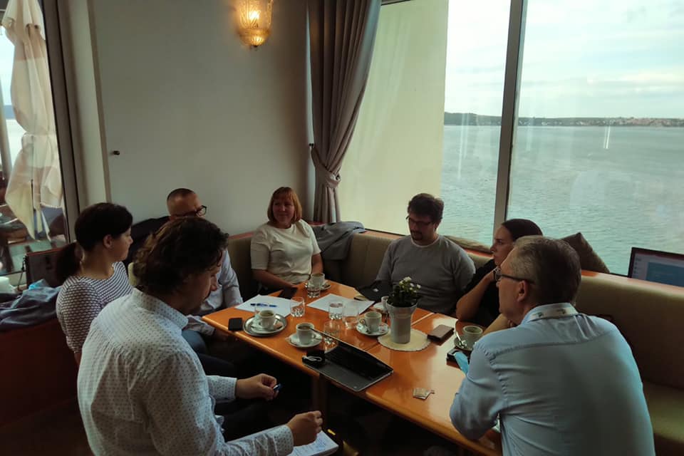 projectPARIPRE's tweet photo. The #PARIPREproject partners gathered in Portorož, 🇸🇮, to revise the current development of the;
🔺 project
🔺 workshops & planned activities
🔺 research
🔺 education material
🔺 policy recommendations
@EUErasmusPlus #InjuryPrevention #PhysicalActivity https://t.co/ouIrh5GkpM