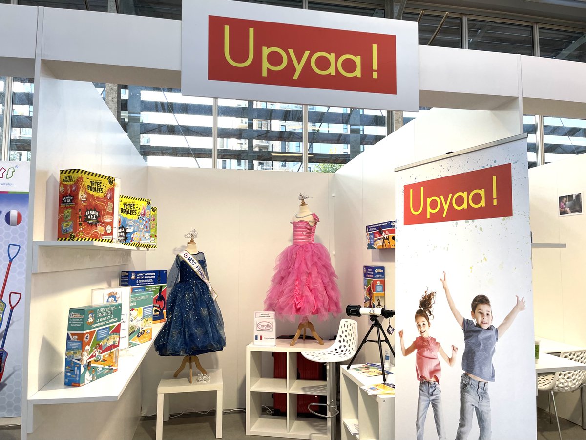 UpyaaT's tweet photo. C'est parti pour le salon Jouer Français ! Découvrez les nouveautés avec nos marques partenaires @Hello_Maestro @TetesBruleesExp @MissFrance @corolle 

@WAcfjf #acfjf #jouerfrancais #salonjouerfrancais #salon #mif #madeinfrance #jeu https://t.co/t4RhFPJuRh