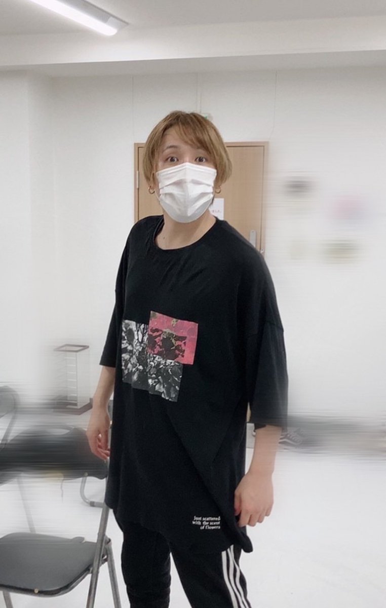 sakashinnnn's tweet photo. 「私のエンドロール」稽古本格的に始まりました!!
今月末楽しみ楽しみ✨
真剣に励んでおります🙇♂️✨
チケット🎫
https://t.co/R5U8YkUALt
アーカイブ配信🎫
https://t.co/oZb6fj1wfZ
#私エン
#演劇
#4CYN https://t.co/UifCaFY5Xy