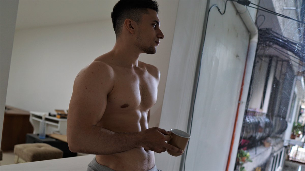 Ryan_ward77's tweet photo. happy night guys, see you tomorrow 😋😋 https://t.co/YsgA79pWqV