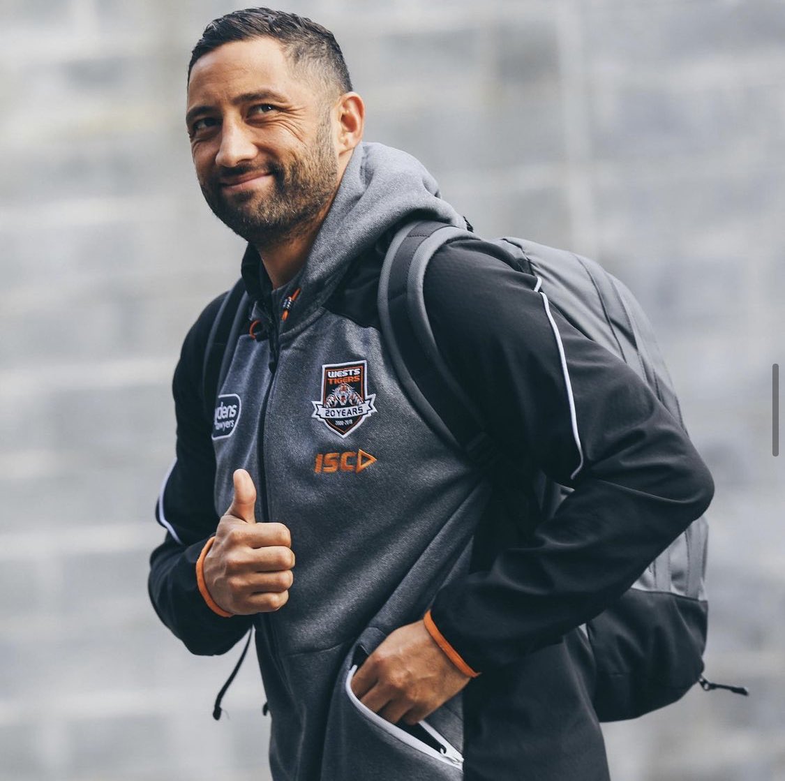 dantalintyre's tweet photo. Took this after Robbie’s 300th. 📸

Always calm. Always in control. Always the man of the moment.

Job done, King. 👑 https://t.co/9PqH1opnyT