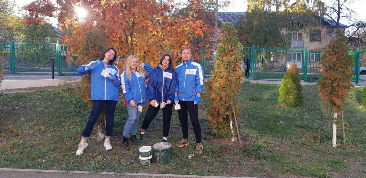 school27_Samara's tweet photo. Выражаем искреннюю благодарность Самарскому студенческому отряду Эльбрус «Снежный десант» за помощь в благоустройстве территории МБОУ Школы №27 г.о. Самары. Всегда рады Вас видеть! https://t.co/UbXe17CRq2