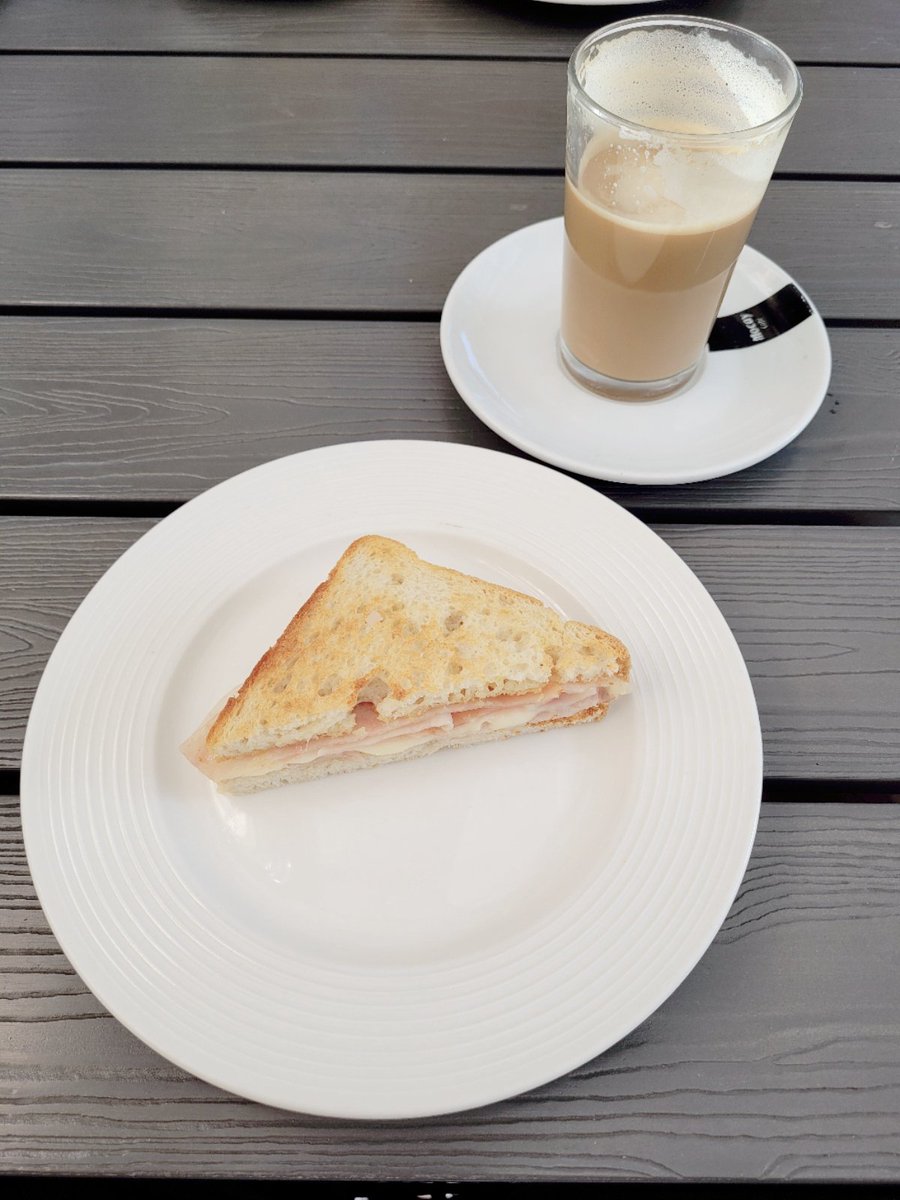 CuriousGFBaker's tweet image. Breakfast in Spain today.
Gluten free Toastie with a Café Con Leche. Who says you can't enjoy Gluten free when on Holiday?
#glutenfree #breakfast #lovinglife #food #coffee