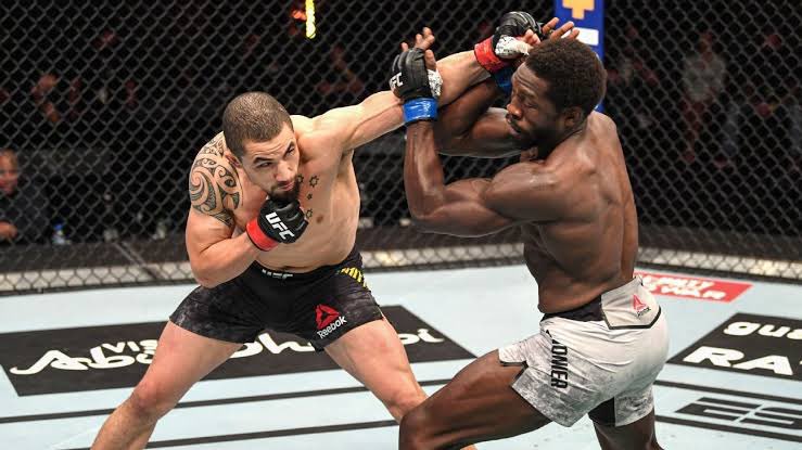 Robert Whittaker tweet media