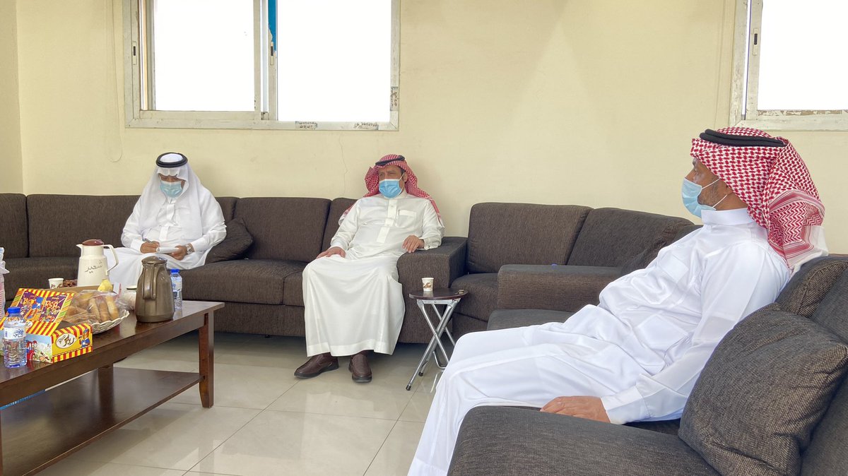 tabook_inst's tweet photo. المعهد العلمي في تبوك يستقبل الوكيل المساعد المكلّف للتعليم العام  د. فهد بن حماد التميمي ومدير إدارة الإشراف التربوي أ. محمد بن موسى الزهراني حيث اصطحبهما مدير المعهد الأستاذ منصور العنزي في جولة على الفصول الدراسية ومرافق المعهد المختلفة.

#وزارة_التعليم 
#تبوك https://t.co/RBAbqbNmrq