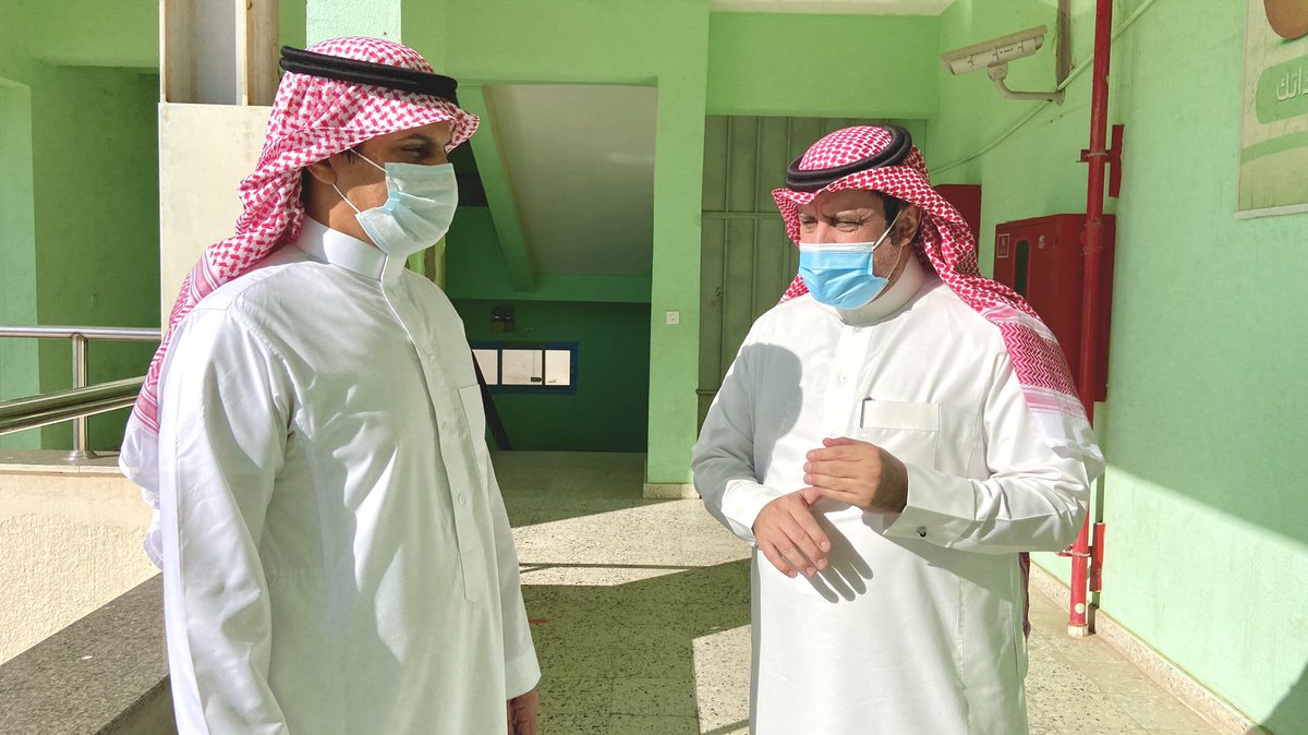 tabook_inst's tweet photo. المعهد العلمي في تبوك يستقبل الوكيل المساعد المكلّف للتعليم العام  د. فهد بن حماد التميمي ومدير إدارة الإشراف التربوي أ. محمد بن موسى الزهراني حيث اصطحبهما مدير المعهد الأستاذ منصور العنزي في جولة على الفصول الدراسية ومرافق المعهد المختلفة.

#وزارة_التعليم 
#تبوك https://t.co/RBAbqbNmrq