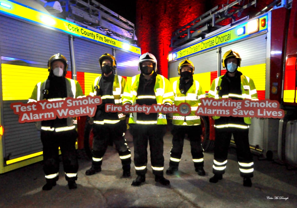 CobhEdition's tweet photo. Cobh Fire Service visits Belvelly Castle tonight to promote Fire Safety Week....
Cork County Fire Service is urging everyone to test their smoke alarms at home on a weekly basis to protect themselves and their homes from fire.
#firesafetyIRL #FSW21 #smokealarmssavelives #STOPfire https://t.co/XvcbU5kBJa