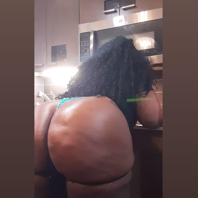 What yall doin? 👀👀👀 https://t.co/F8V1PPQD8M