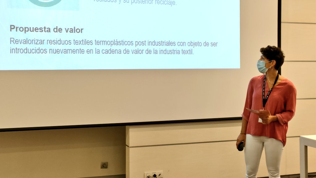 feriaecofira's tweet photo. 📢 Este miércoles, en el marco de las jornadas organizadas por @Redit_es en #Ecofira21 es el turno de los proyectos de @aitex_es, con cuestiones como la aplicación de la economía circular aplicada a los residuos textiles o el desarrollo de plataformas de innovación abierta. https://t.co/4xgPOQo8C5