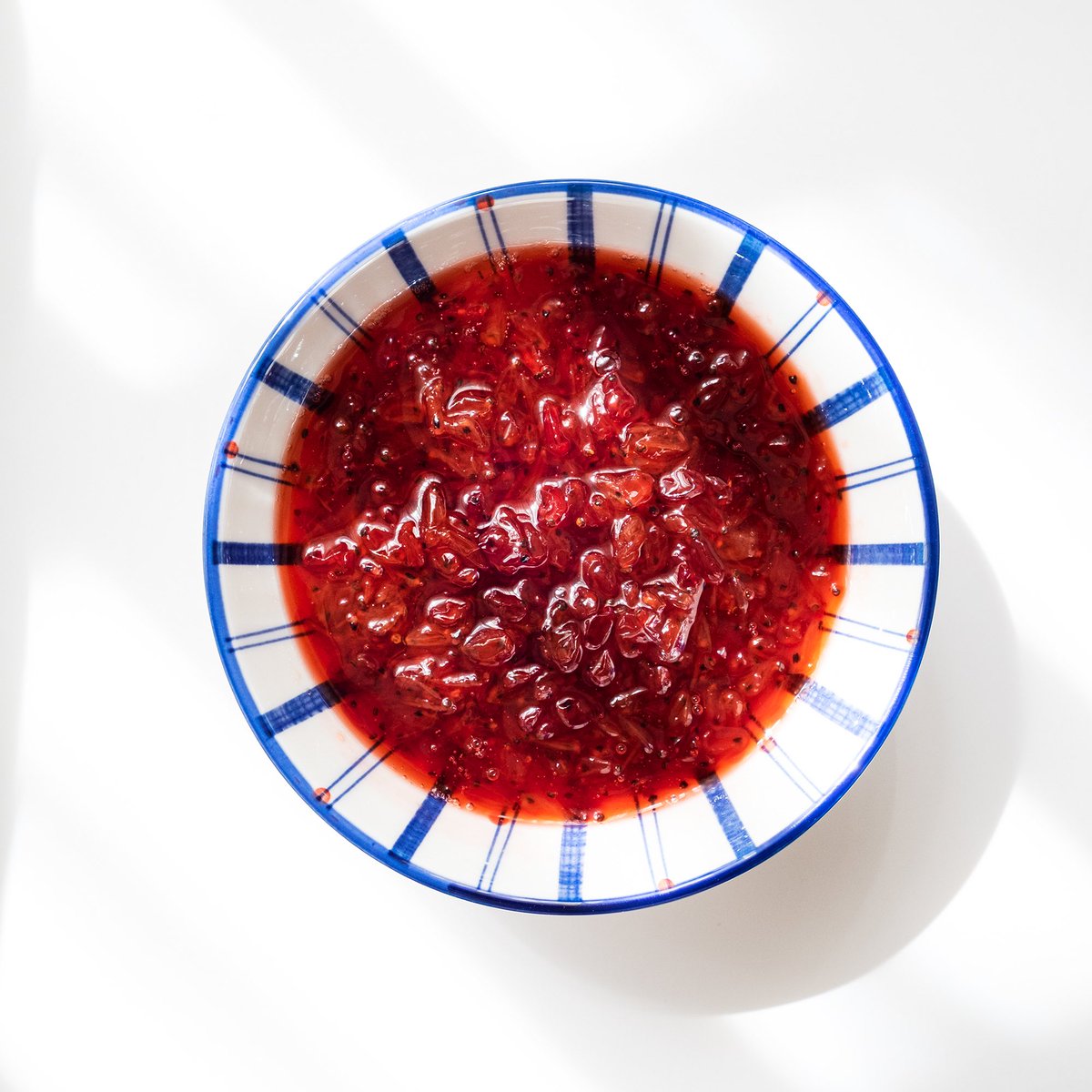 Chiz-e Digar | چیزِ دیگر tweet media