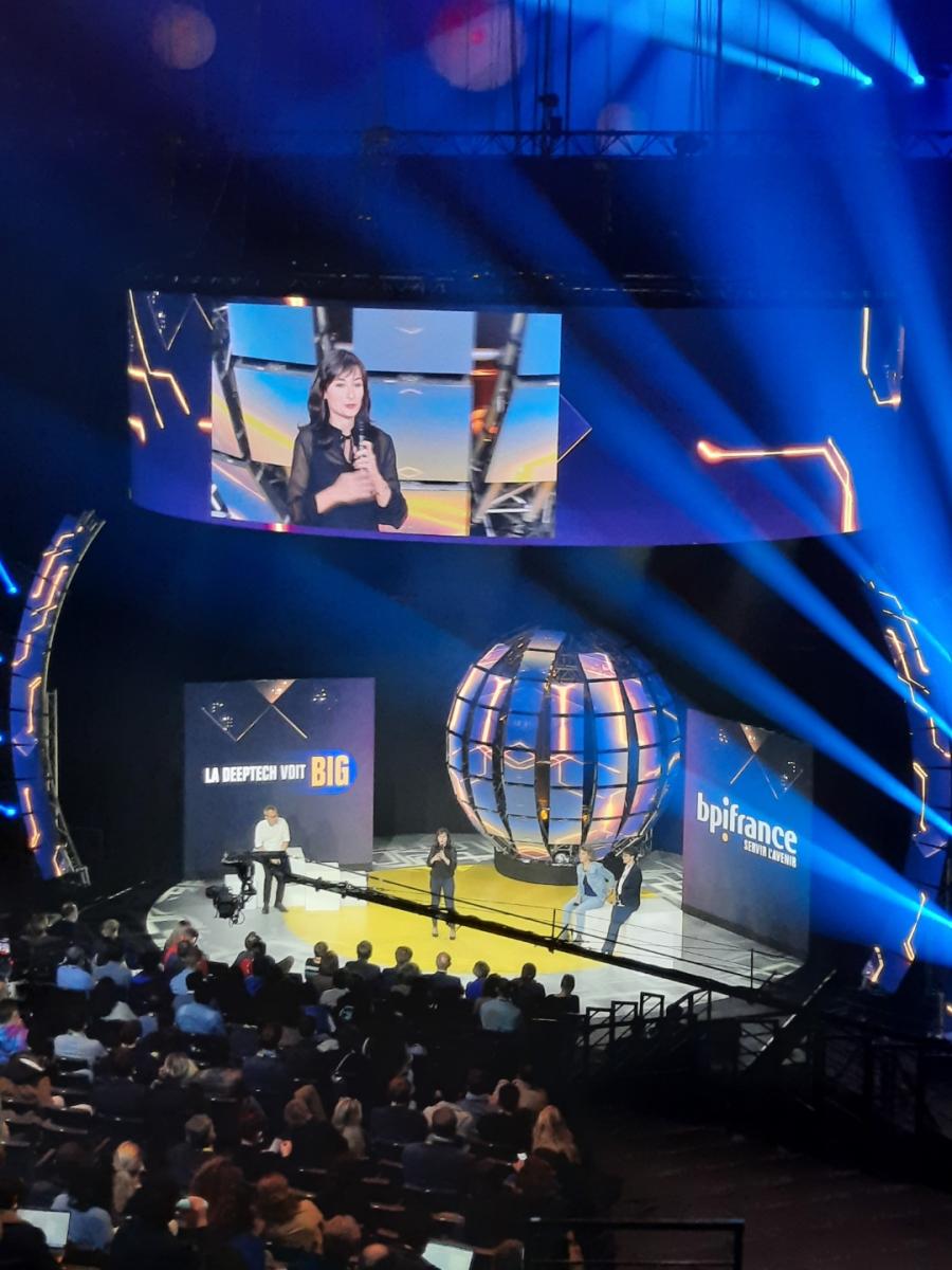 KarimaBnl's tweet photo. #Big2021"Jamais la deeptech n'a été aussi nécessaire à la transformation du monde et jamais nous n'avons été aussi bien accompagnés" - illustration : interventions de dirigeantEs de startups #deeptech 🌟🌟🌟 #womenintech #bpifrance https://t.co/1fIuFwv3dH