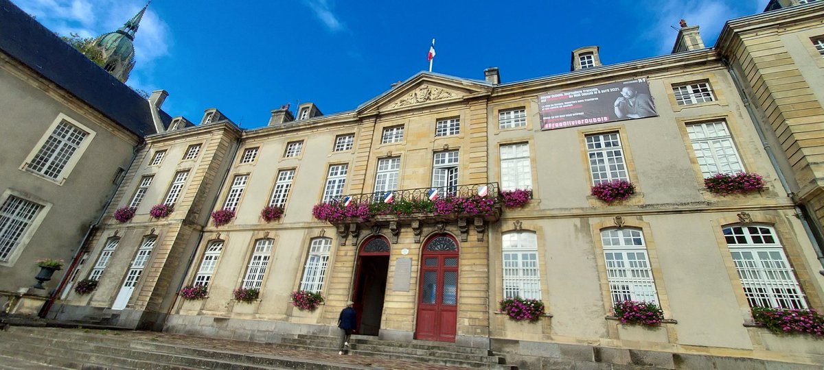 PrixBayeux's tweet image. #FreeOlivierDubois @BayeuxOfficiel , @RSF_inter et son comité de soutien se mobilisent pour la libération du #journaliste français retenu en otage au Mali depuis le 8 avril #FreePress #PBCN2021