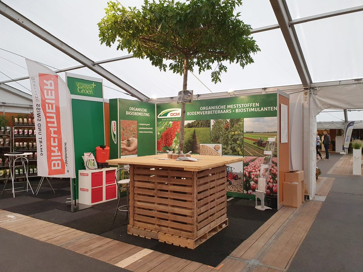 dcmnederland's tweet photo. Na 2 jaar 'beurs-stilte' staan wij de komende 3 dagen op @grootgroenplus met team Tuinbouw van DCM! We hebben er zin in en verwelkomen u graag met een kop koffie en een lekkere DCM-stroopwafel in stand G114! https://t.co/zKiTHGf5Pm