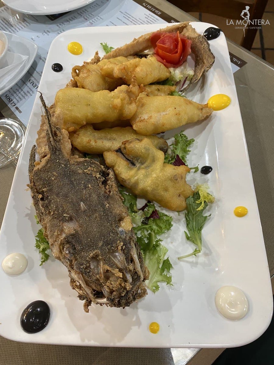 La_Montera's tweet photo. 𝘏𝘰𝘺 𝘥í𝘢 𝘥𝘦 𝘱𝘦𝘴𝘤𝘢𝘥𝘰...🐟

!𝒯𝑒 𝑒𝓈𝓅𝑒𝓇𝒶𝓂𝑜𝓈 𝒽𝑜𝓎 𝓂𝒾é𝓇𝒸𝑜𝓁𝑒𝓈 𝑒𝓃 ℒ𝒶 ℳ𝑜𝓃𝓉𝑒𝓇𝒶!
·
𝒯𝓇𝒶𝒷𝒶𝒿𝒶𝓂𝑜𝓈 𝒸𝑜𝓃 𝓁𝑜𝓈 𝓂𝑒𝒿𝑜𝓇𝑒𝓈 𝓅𝓇𝑜𝒹𝓊𝒸𝓉𝑜𝓈 𝒹𝑒 𝓁𝒶 𝓅𝓇𝑜𝓋𝒾𝓃𝒸𝒾𝒶

#lamontera #gastrobar #cerveceria #jerez https://t.co/nqOtgVjflc
