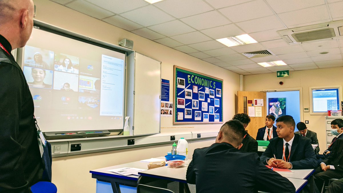 StepneyAS's tweet photo. As part of our #Economics #Enrichment Programme, we had a live call with a school in India to discuss topics such as #AggregateDemand and how the Indian economy is affected by the recession.Students really enjoyed it and asked lots of questions, we'll definitely be meeting again! https://t.co/BHKFsUPPCe