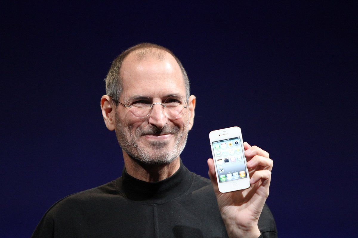 ChanPerco's tweet photo. L'ordinateur pour le grand public, le souci du design, le phénomène iPod...
Steve Jobs s'est éteint il y a 10 ans, quel héritage pour cette icône de la #technologie ? via @Clubic https://t.co/y16jgTsrx0 https://t.co/37c6qU3pcQ