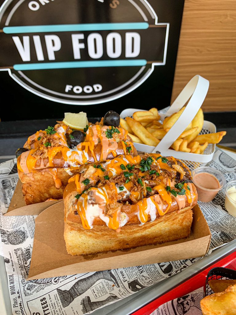 Resto_Halal's tweet image. VIP FOOD 

Franchement agréablement surprise.

Le pain brioché parfaitement toast, quantité généreuse. 

Le menu est à 8.50€

J’ai pris le calamar frit (coup de cœur), émincé de poulet et steak. 

📍8 Avenue de la Porte de St Ouen 75018