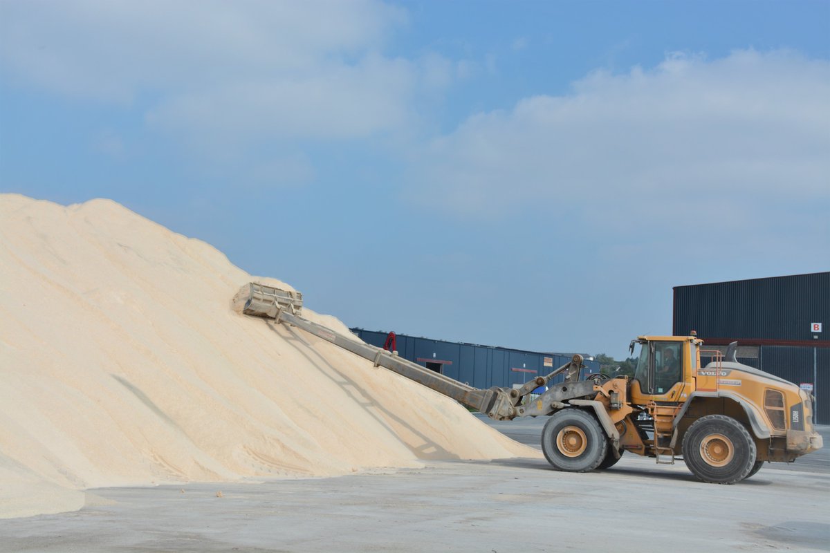 A new de-icing season begins. Our stocks are ready for our customers demands.
For more information contact us info@maxisalt.com