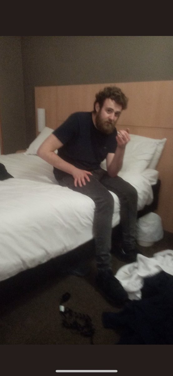 Samwell93598975's tweet photo. @Tony_lalalala His food budget is about 20 quid a month ffs 😂😂 he might actually die. https://t.co/RKBIQ8zFch