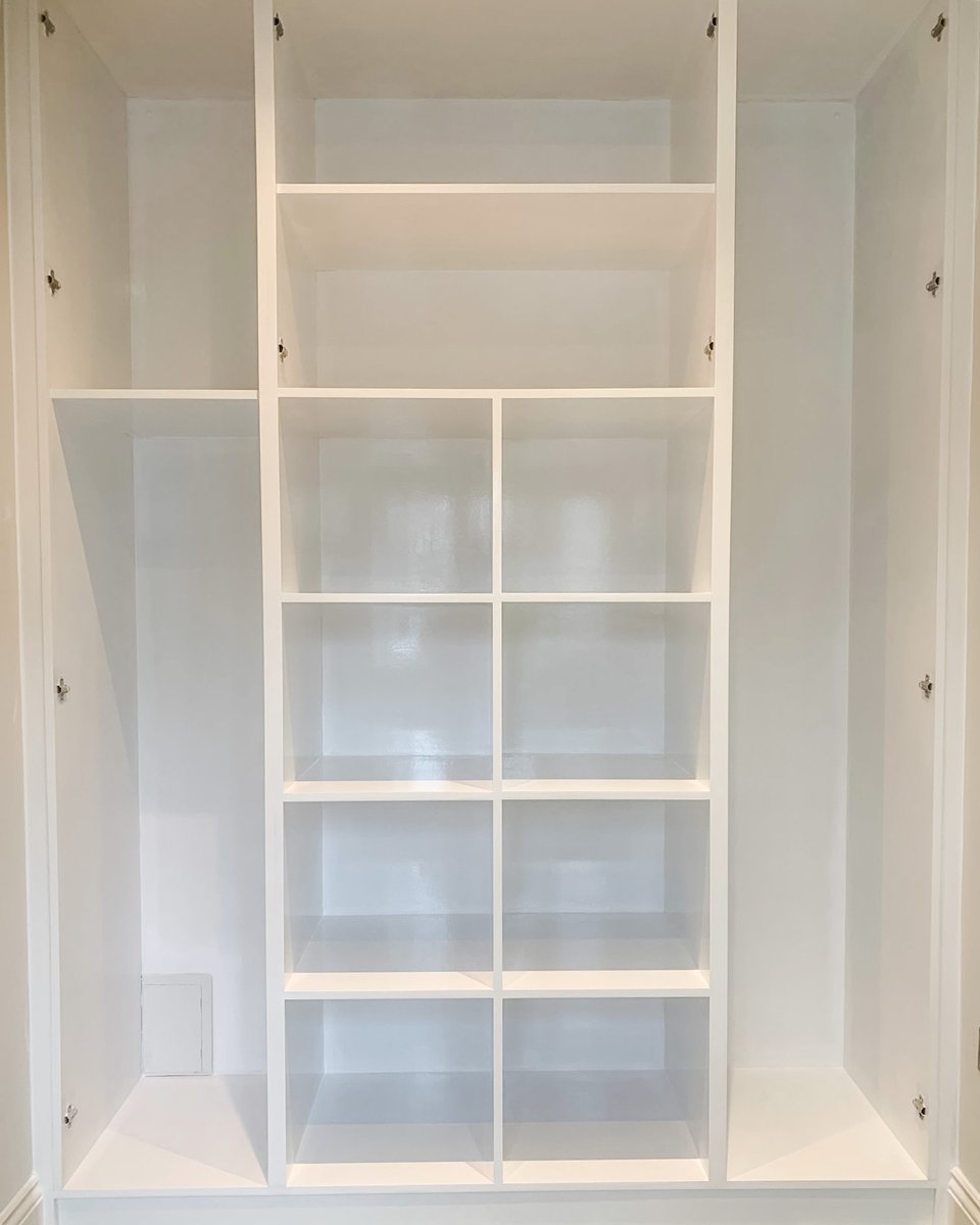 Behold the beauty of bespoke storage! 🙌🏽⚒️ Did you know that one of the many things we specialise in is creating bespoke storage solutions for our clients? Here's a project we finished last week!