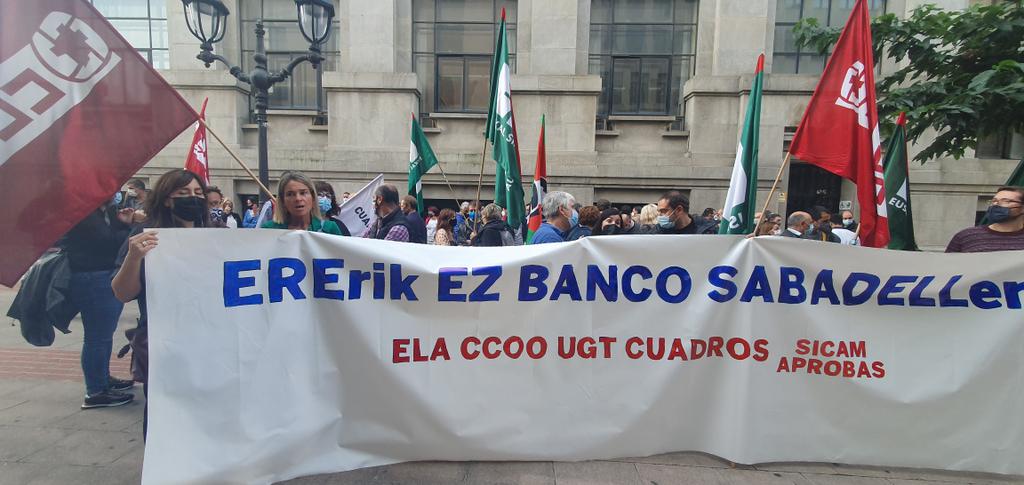 zerbitzuakccoo's tweet photo. No al #ere en @CCOO_Sabadell. #DespidorikEz. Hoy jornada de #huelga #AquíNoSobraNadie https://t.co/a3IPqg6jo2
