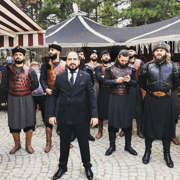 ev_umut's tweet photo. Birileri biz bu hareketi buralara taşıdık,diye ahkam kesiyor.Unutmayın siz davayı bir yere taşımadınız dava sizleri biryerlerde taşıdı,Rahmetli Muhsin Başkan’ın sırtında biryerlerde geldiniz kendinizde keramet aramayın.☝️🇹🇷
#muhsinyazicioglu 
#buyukbirlikpartisi
#BBP https://t.co/GBisxDHgtS
