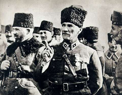 #GeldikleriGibiGiderler !
Ve gittiler.

#6Ekim1923
#İstanbulunKurtuluşu
Kutlu olsun.. 🇹🇷