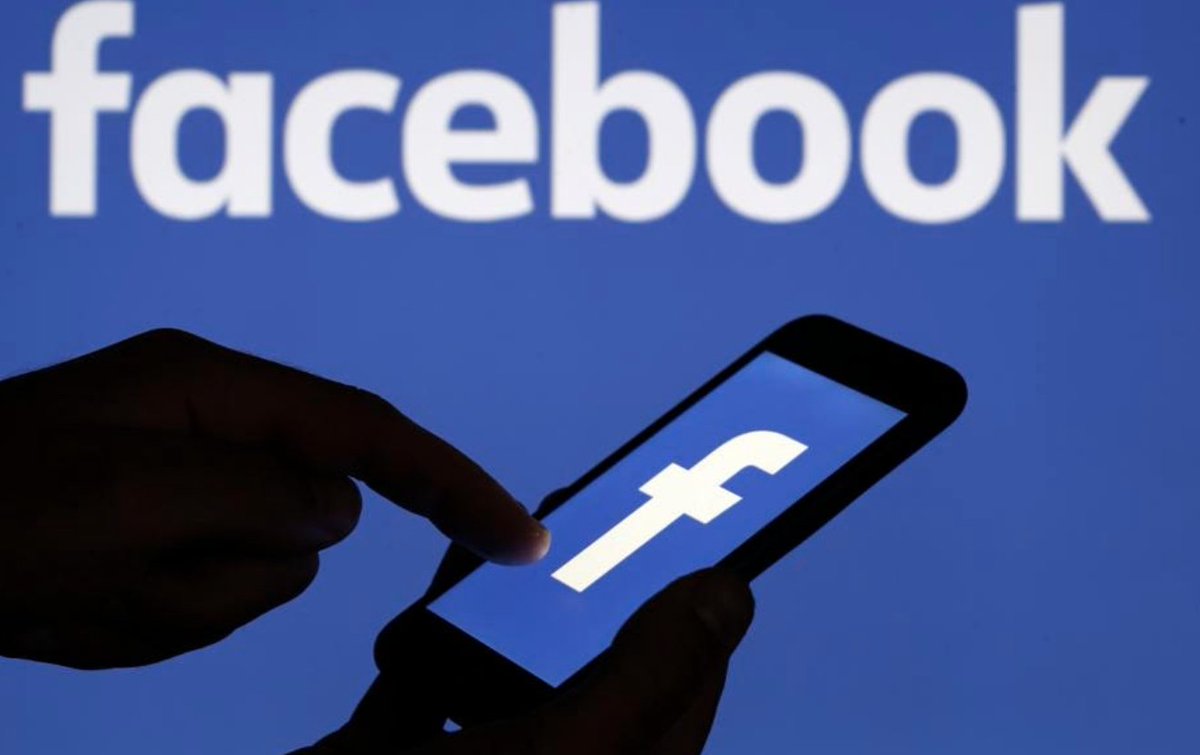 Forbes's tweet photo. Facebook Lost About $65 Million During Hours-Long Outage https://t.co/TQSNCmzXNk https://t.co/mHAv9MZKIX