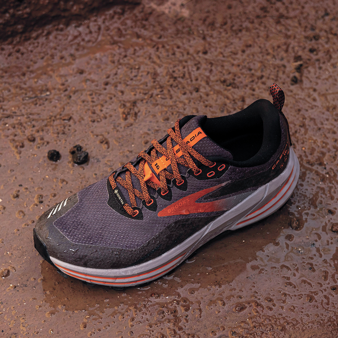 brooks running waterproof