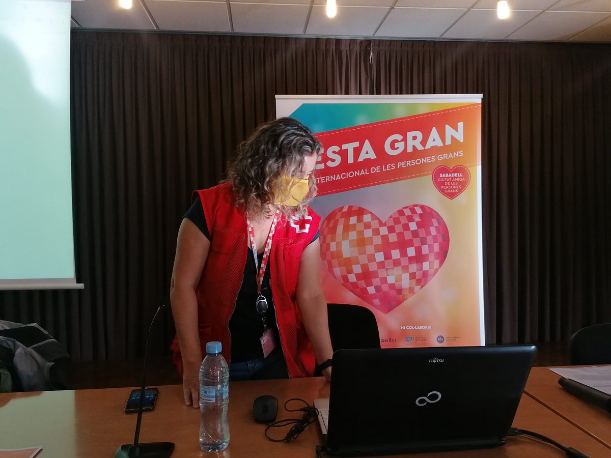 Avui a l' @ajuntamentsabadell Creu Roja <a href="/CreuRojaSBD/">Creu Roja Sabadell</a> <a href="/CreuRojaCAT/">Creu Roja Catalunya</a> a la setmana de la #FestaGran de la #Gentgran hem fet una sensibilització del projecte #BonTracteCR #BuenTratoCRE a la població en general per #NoInvisibilitzarAlMaltractament. Gràcies #MontseMedina