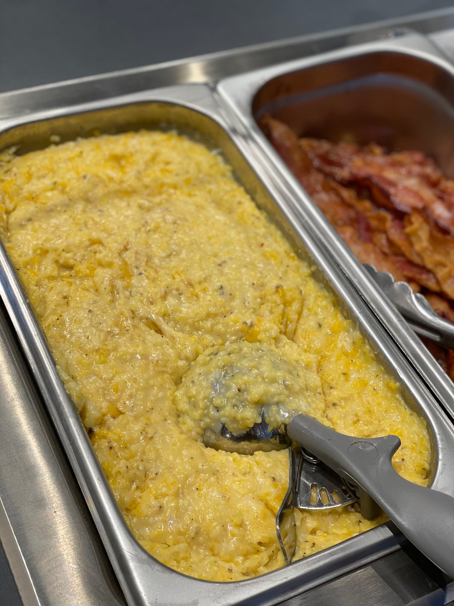 bulldegadurham's tweet photo. Sausage, vegan sausage, and griddled tavern ham in between @michaelsenglishmuffins are available for grab and go at @bulldegadurham this morning until 11:30am! βοΈDonβt forget the cheese grits for your side item!
.
#breakfastideas #breakfastatwork #bulldegaurbanmarketandcafe βοΈ https://t.co/oyDeIdgova
