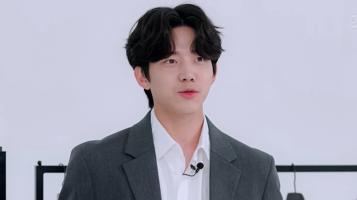 ydwzip's tweet photo. #dowoon #도운 https://t.co/a1dGVZPRUU