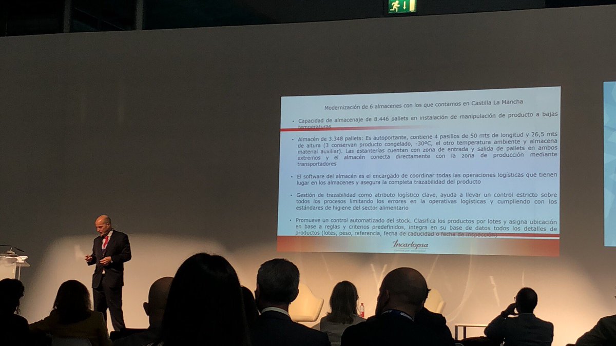 AinhoaRMoran's tweet photo. José Manuel Grela, Respondable de Logística de Incarlopsa nos habla de los avances en #logística y #digitalización de la compañía en Fresh Food Logistics The Summit Alimarket, Fruit Attraction. 
#cadenadesuministro #cadenadefrío #supplychain #alimentación #automatización https://t.co/sKimOlYL34