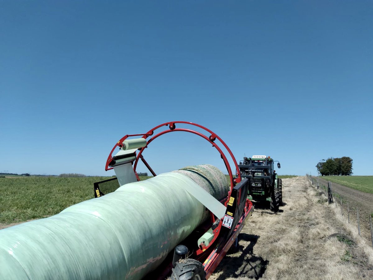 surenamaquinas's tweet photo. Entrega envolvedora en continuo ANDERSON importada de Canada 🇨🇦 !!! Gracias Fernando Peréz Braggio de San José 💪💪💪🔥🔥🔥#Sureña #Sureñamaquinariaagricola #Sureña_maquinaria_agricola #andersongroup
#anderson_inline_wrapper #envolvedora_anderson https://t.co/7AmaoAWewx