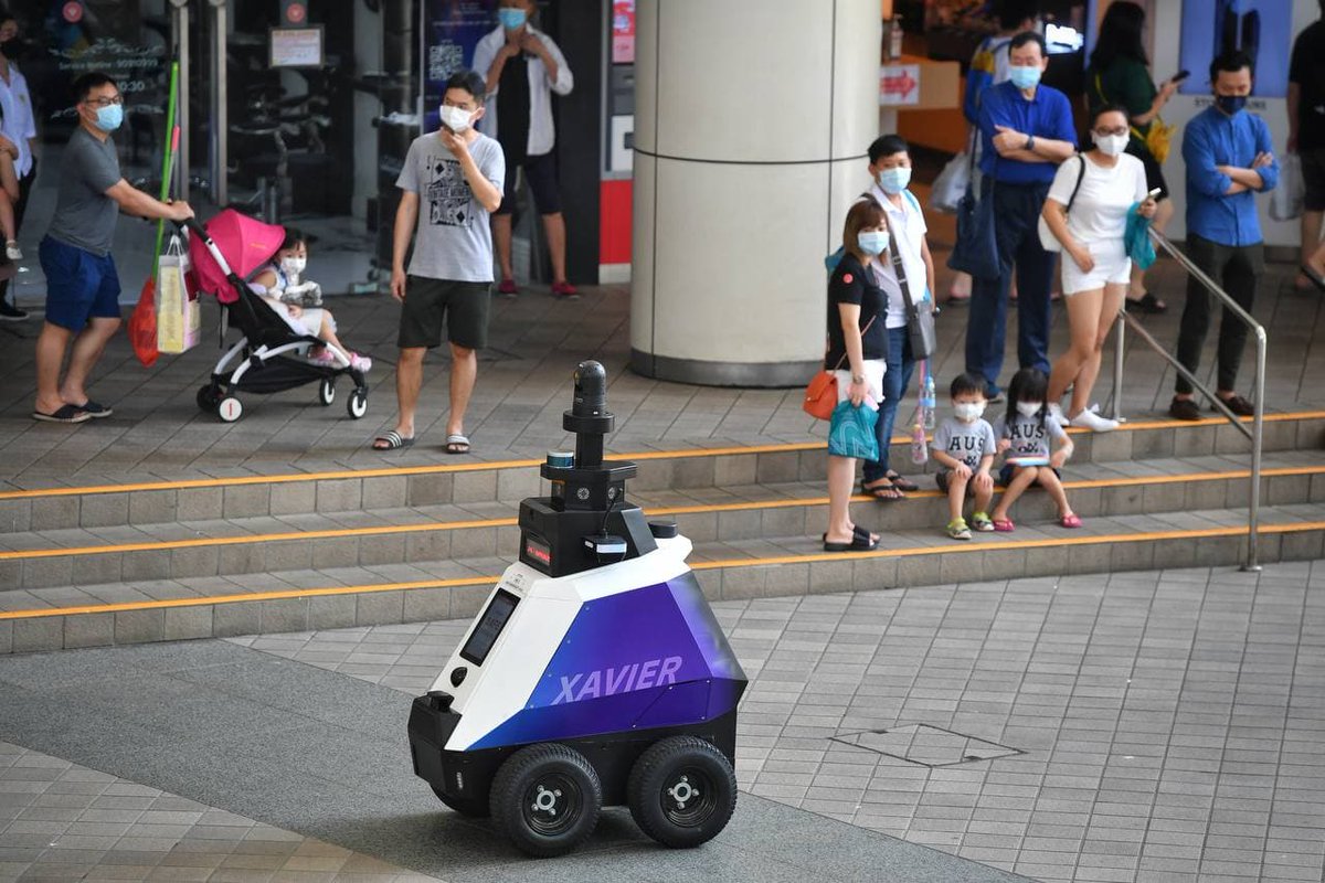 A chaque fois que vous suerez à la vue de ce robot autonome chargé de réprimander "les comportements sociaux indésirables", rappelez-vous que Singapour est le seul pays avec lequel la France a signé un partenariat en matière de technologies sécuritaires.

theguardian.com/world/2021/oct…