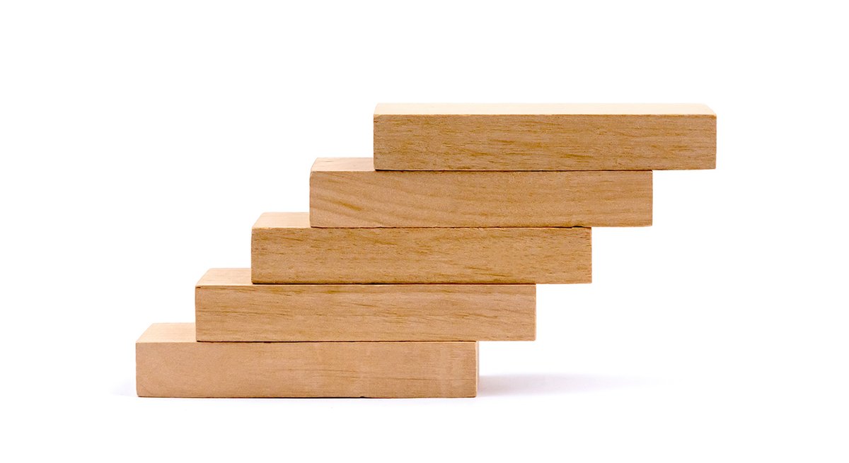 There are many benefits to building your brand architecture with a specific strategy in mind (rather than just letting it develop organically). Here’s our guide to how to use research to inform that process in B2B markets.  hello-adience.com/blog/how-to/ho…