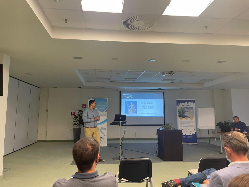UNIZAG FSB team <a href="/bluedeal_med/">BLUEDEAL_MED</a> starting the #BLUEDEALproject School Contest in Mali Losinj, Croatia! Working together with highschool students on Blue Energy. <a href="/BlueGrowthCom/">Blue Growth Community</a>  #BLUEenergy <a href="/nduic/">Neven Duїc 🇪🇺🇺🇦🇬🇪🇲🇩</a> <a href="/HStancin/">Hrvoje Stančin</a>