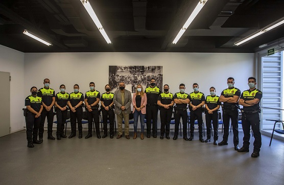 tarragona21s's tweet photo. La Guàrdia Urbana de Tarragona incorpora tretze agents nous
https://t.co/ujL7hTmgLa #Tarragona @crisguzmanroset https://t.co/skCJnxwGjS